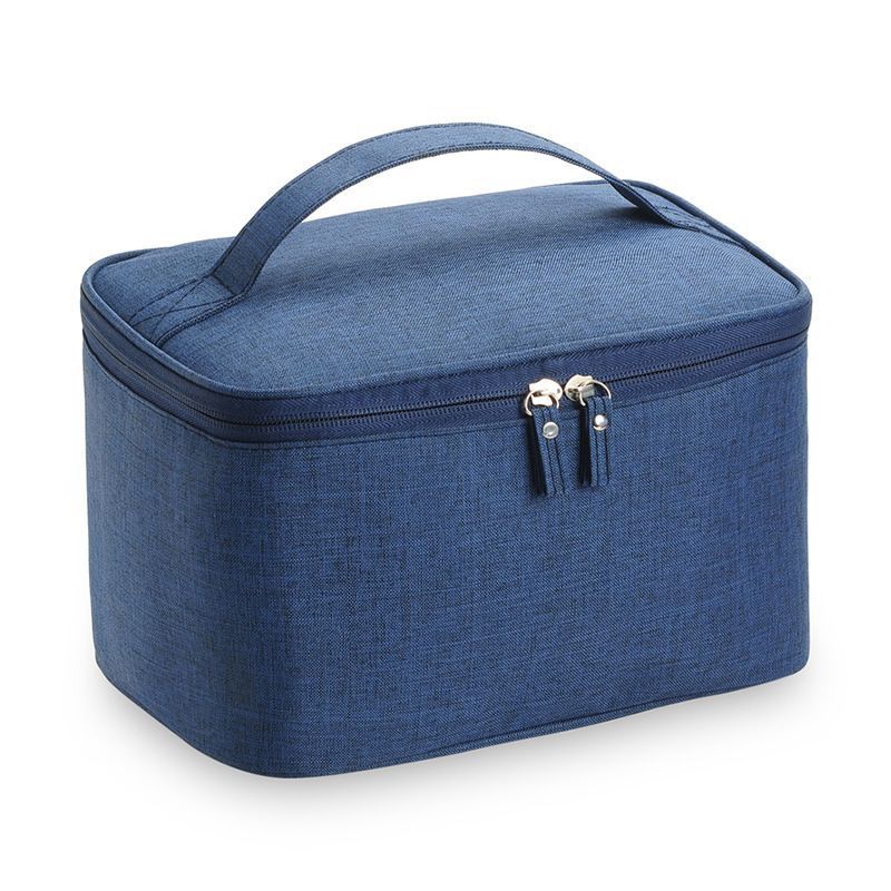 Photo de la trousse de toilette bleu marine 