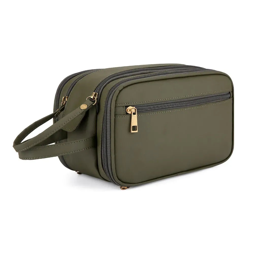 Photo d'une trousse de toilette chic vert armée prise de profil