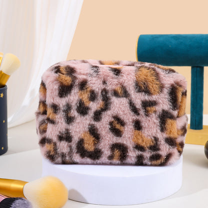 Trousse de toilette léopard - Furry Chic