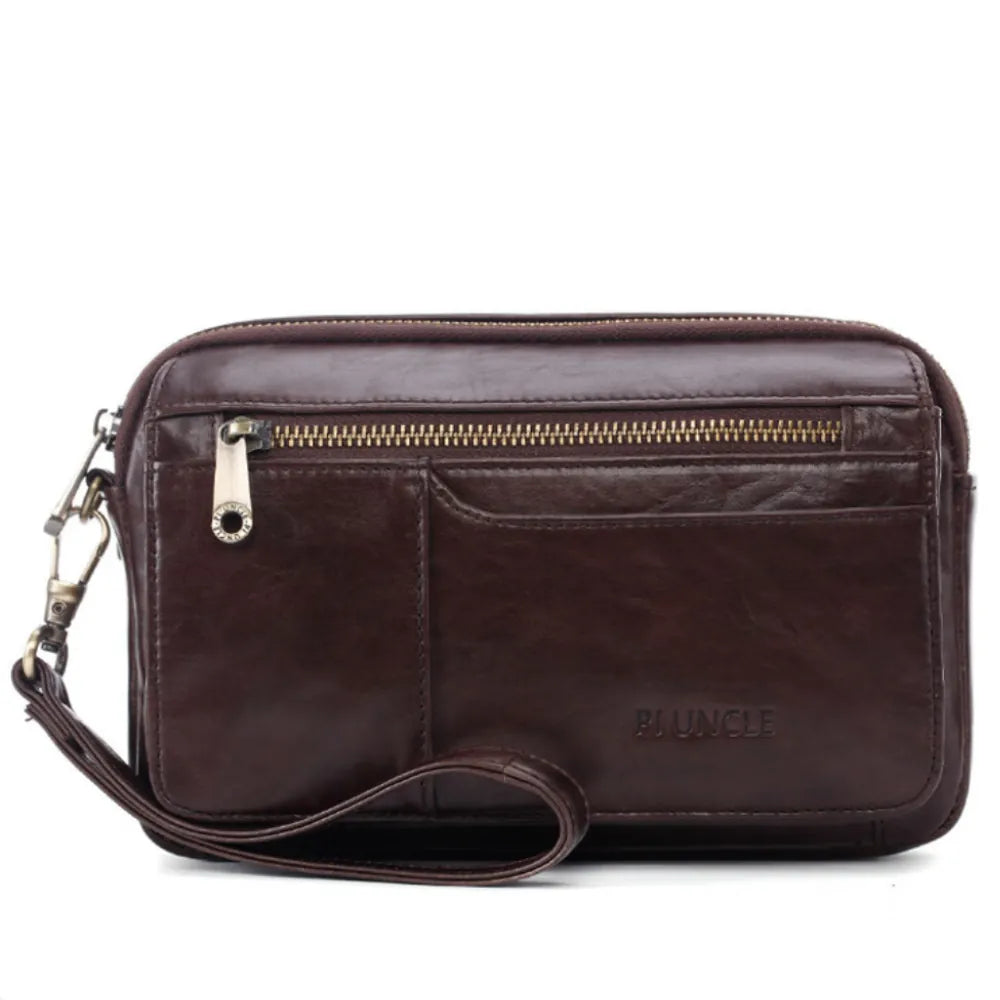 Photo de devant de la trousse de toilette en cuir de chez la marque pi uncle modèle marron
